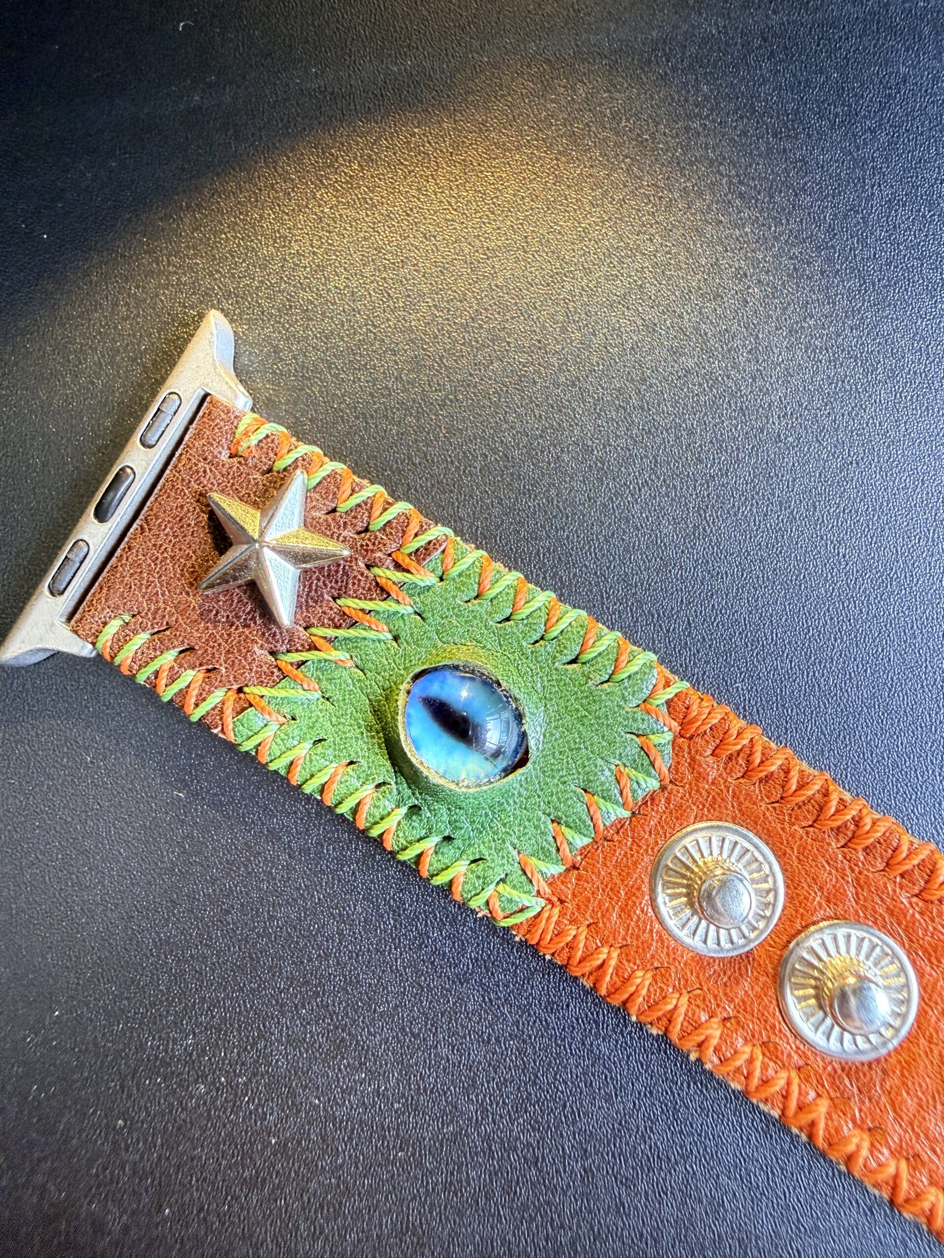 Band with eye and snaps